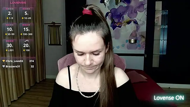 AriaGray online show from 9, 4, 2026