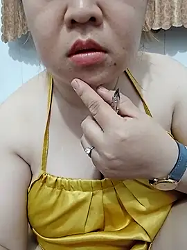 Snapshot of VyOanh2K chatting on 13, 6, 2026 VyOanh2K online show from 13, 6, 2026