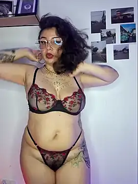 Aria Bennett21 online show from 2, 1, 2025