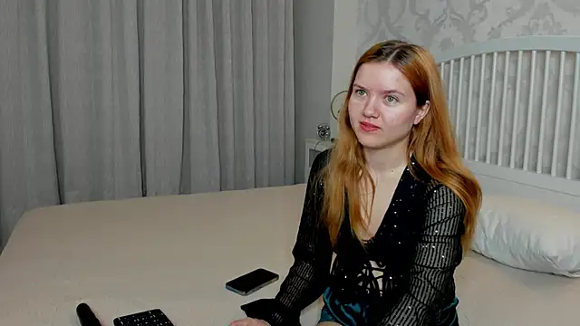 Snapshot of Eva__Lewis chatting on 2, 5, 2026 Eva Lewis online show from 2, 5, 2026