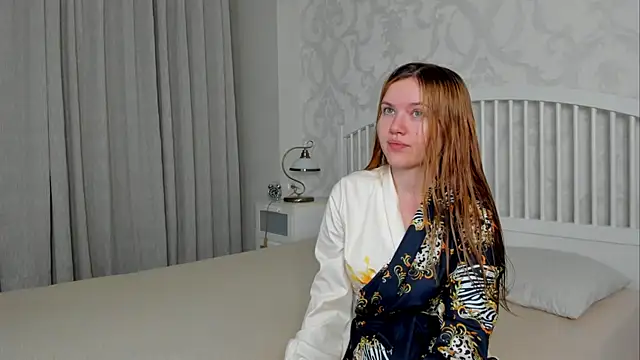 Snapshot of Eva__Lewis chatting on 2, 6, 2026 Eva Lewis online show from 2, 6, 2026
