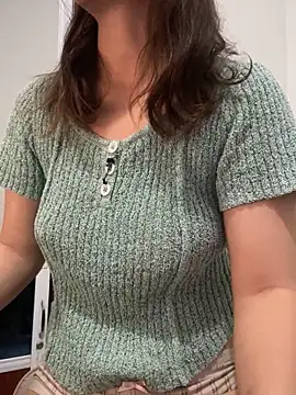 Snapshot of Susu204 chatting on 5, 11, 2025 Susu204 online show from 5, 11, 2025