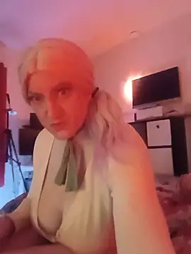 sissytrapdolly24 online show from 25, 7, 2026