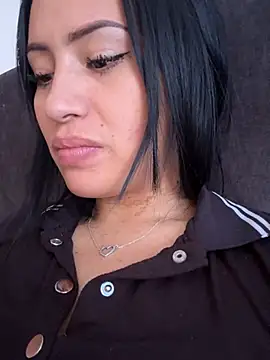 Sara luna  online show from 29, 12, 2024