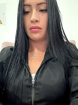 Sara luna  online show from 29, 10, 2025