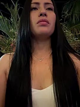 Snapshot of Sara_luna_ chatting on 11, 11, 2025 Sara luna online show from 11, 11, 2025