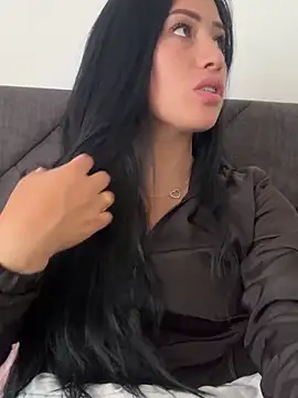 Snapshot of Sara_luna_ chatting on 5, 3, 2026 Sara luna online show from 5, 3, 2026