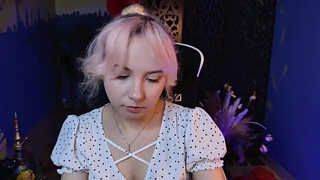 Snapshot of JasmineMilko chatting on 16, 2, 2025 JasmineMilko online show from 16, 2, 2025