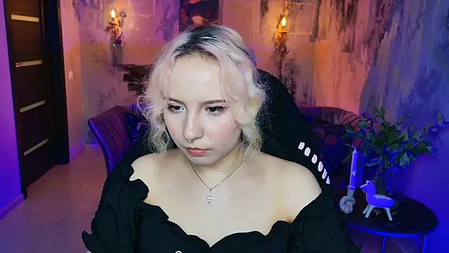 Snapshot of JasmineMilko chatting on 7, 3, 2025 JasmineMilko online show from 7, 3, 2025