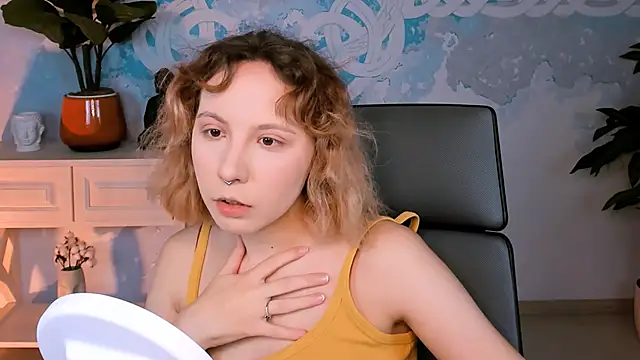Snapshot of JasmineMilko chatting on 20, 10, 2025 JasmineMilko online show from 20, 10, 2025