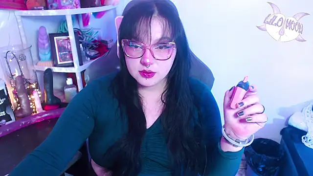 LiloMoon69 online show from 7, 1, 2025