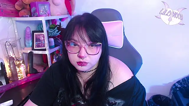 LiloMoon69 online show from 12, 1, 2025