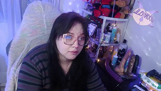 LiloMoon69 online show from 4, 3, 2025