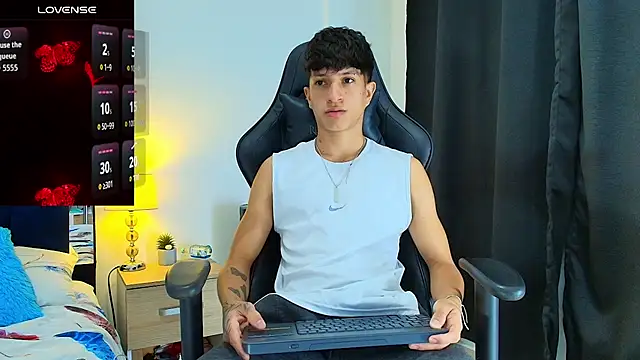 Snapshot of _CamiloBass chatting on 24, 6, 2026 CamiloBass online show from 24, 6, 2026