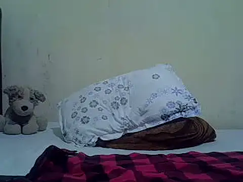 pretty vivy online show from 16, 2, 2025