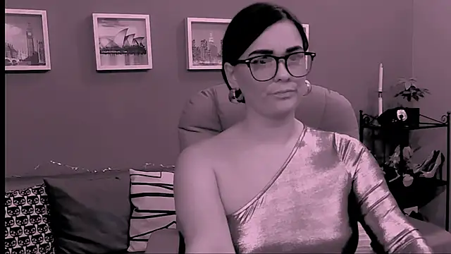 Snapshot of ChantalLion chatting on 30, 11, 2025 ChantalLion online show from 30, 11, 2025