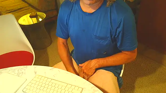 Snapshot of costanza7070 chatting on 19, 7, 2026 costanza7070 online show from 19, 7, 2026