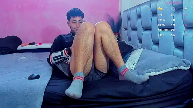 Piggy Eddy online show from 5, 3, 2025