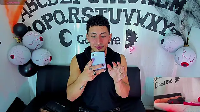 Piggy Eddy online show from 26, 10, 2025