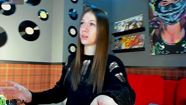 Nicole Charm online show from 3, 3, 2026