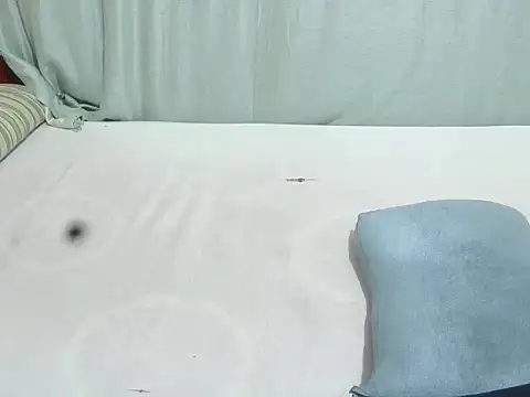 slender sweet online show from 25, 2, 2025