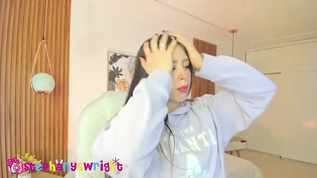 TiffanyWright online show from 22, 3, 2025