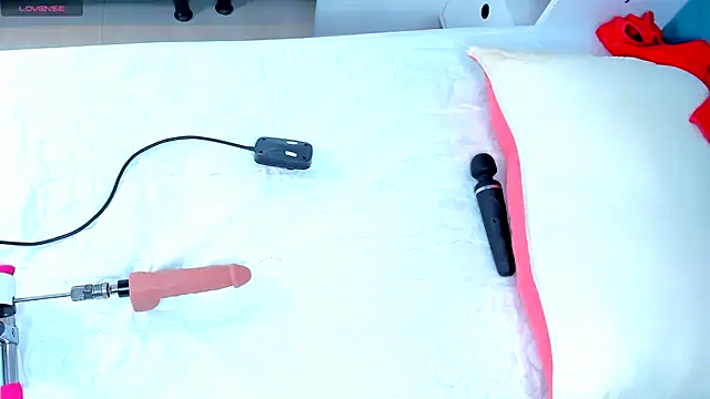 CintiaVega online show from 4, 2, 2025