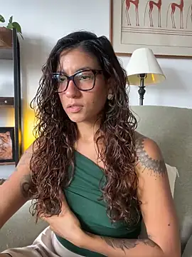 Snapshot of ValeriEvan chatting on 3, 6, 2026 ValeriEvan online show from 3, 6, 2026