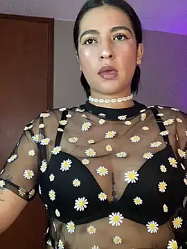 Snapshot of Cleopatracute_ chatting on 10, 12, 2024 Cleopatracute online show from 10, 12, 2024