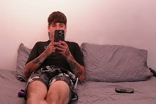 Snapshot of Nicky_and_Blake chatting on 3, 3, 2025 Nicky and Blake online show from 3, 3, 2025