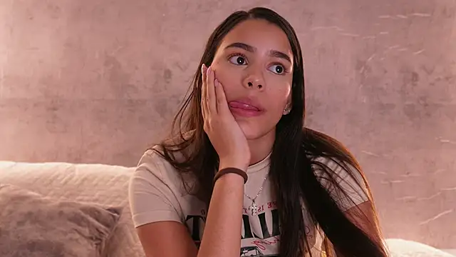 Snapshot of Nicky_and_Blake chatting on 12, 9, 2025 Nicky and Blake online show from 12, 9, 2025