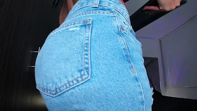 Snapshot of samaay07_ chatting on 5, 12, 2024 samaay07 online show from 5, 12, 2024