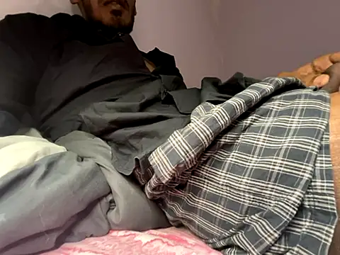 Snapshot of nycg0999 chatting on 6, 11, 2025 nycg0999 online show from 6, 11, 2025