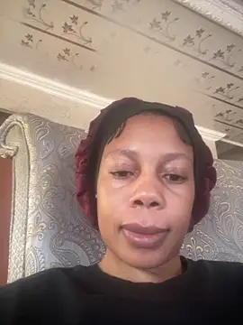 NAUGHTYSHALOTXX online show from 9, 10, 2025