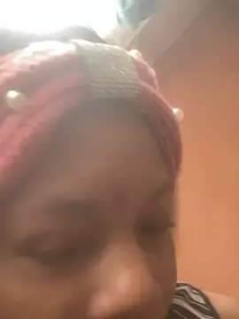 NAUGHTYSHALOTXX online show from 22, 4, 2026