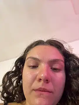 Snapshot of eva_y_marcelo chatting on 21, 12, 2025 eva y marcelo online show from 21, 12, 2025