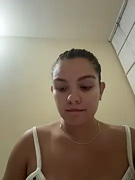 Snapshot of eva_y_marcelo chatting on 8, 2, 2026 eva y marcelo online show from 8, 2, 2026