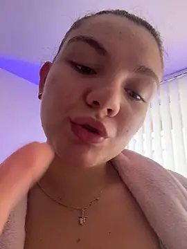 Snapshot of eva_y_marcelo chatting on 19, 2, 2026 eva y marcelo online show from 19, 2, 2026