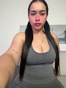 Snapshot of SophieRoyals chatting on 26, 3, 2026 SophieRoyals online show from 26, 3, 2026