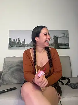 Snapshot of SophieRoyals chatting on 16, 5, 2026 SophieRoyals online show from 16, 5, 2026
