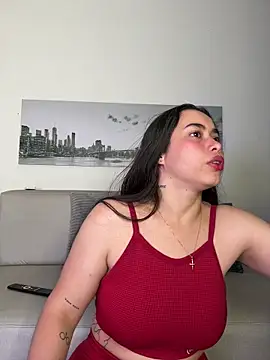 Snapshot of SophieRoyals chatting on 31, 5, 2026 SophieRoyals online show from 31, 5, 2026