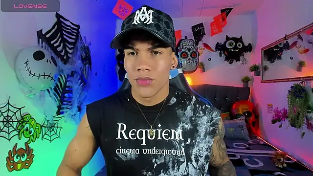 Damian latinxxx online show from 9, 10, 2025