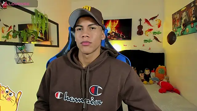 Snapshot of Damian_latinxxx chatting on 20, 5, 2026 Damian latinxxx online show from 20, 5, 2026
