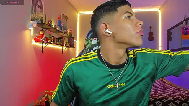 Damian latinxxx online show from 10, 7, 2026