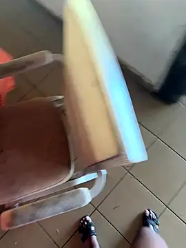 Snapshot of _Gyy_ chatting on 12, 10, 2025  Gyy  online show from 12, 10, 2025