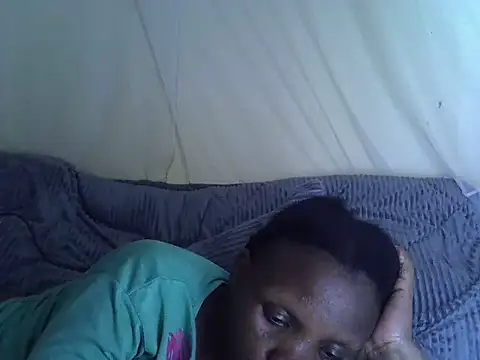 Snapshot of Sweet_serah chatting on 25, 11, 2025 Sweet serah online show from 25, 11, 2025