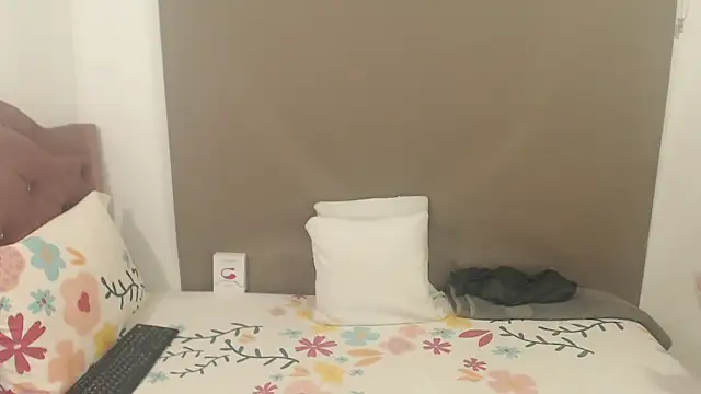 kimberlyjamexxx online show from 5, 12, 2025