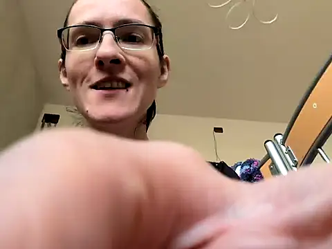 Snapshot of Milky_hairy_mommy chatting on 9, 2, 2025 Milky hairy mommy online show from 9, 2, 2025