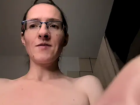 Snapshot of Milky_hairy_mommy chatting on 18, 3, 2025 Milky hairy mommy online show from 18, 3, 2025