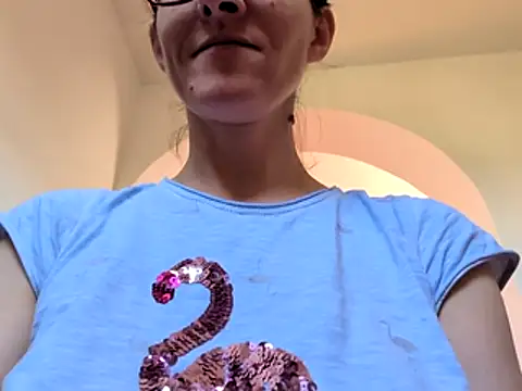 Snapshot of Milky_hairy_mommy chatting on 16, 7, 2026 Milky hairy mommy online show from 16, 7, 2026